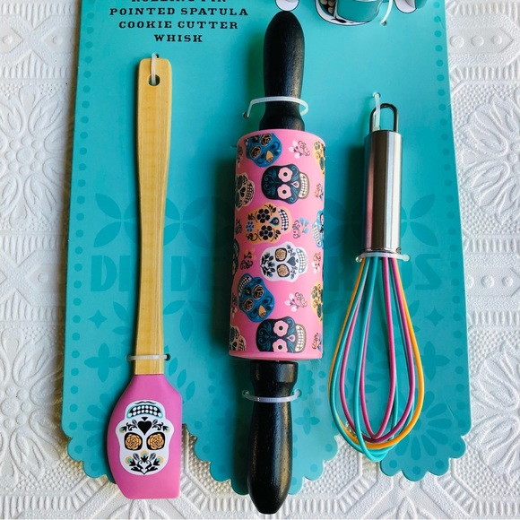 Halloween Skull Mini Baking Set 4 pc - Picture 4 of 6